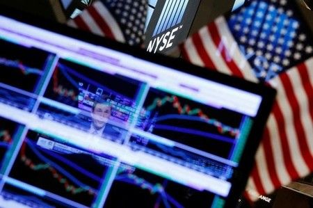 TSX futures tick higher following last week’s rally