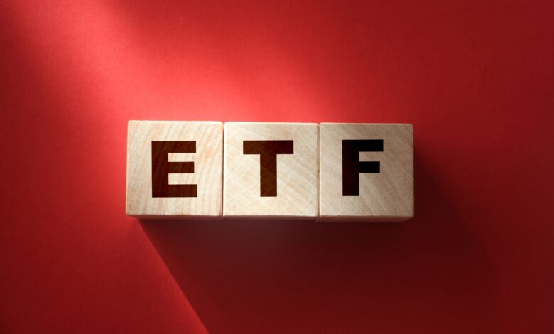 TWSE and TSE dual-list ETFs TWSE and TSE dual-list ETFs