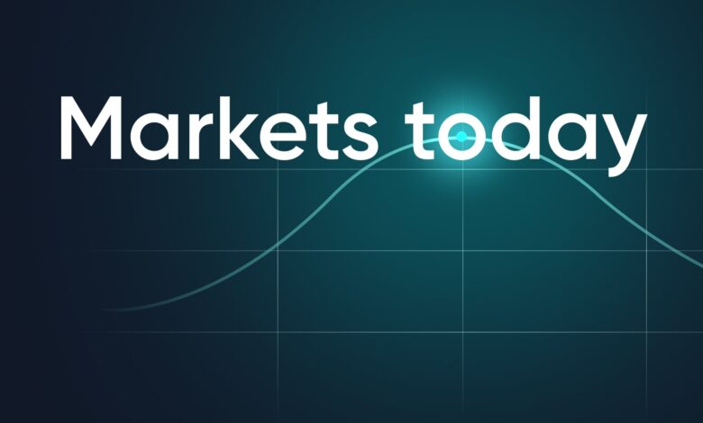 PCE in line with forecasts; gold and oil prices rise