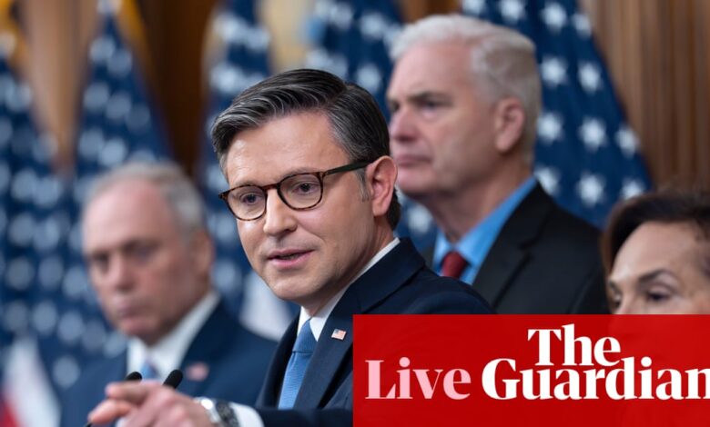 US government shutdown live: Speaker rejects blame over military pay and says Senate Democrats must ‘turn lights back on’ | US federal government shutdown 2025