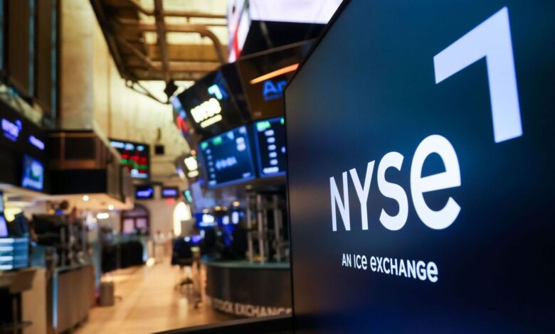 US stocks are breaking records. The rest of the world is doing better.