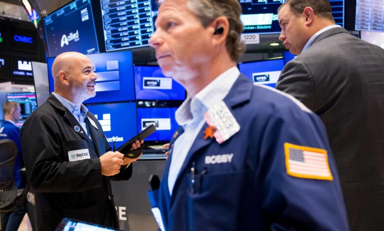 Hedge funds are dumping tech stocks at the fastest pace in 2 years