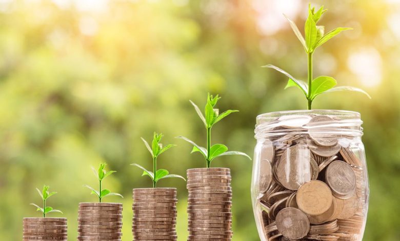 HSBC Sees Pharma Poised to Outperform in 2026, Lifts GSK Target