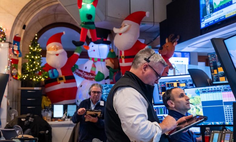 Dow, S&P 500, Nasdaq struggle for gains in last stretch of 2025