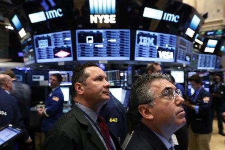Earnings, Fed Meeting Leave US Equity Futures Mixed Pre-Bell