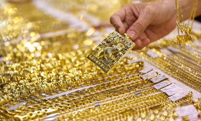 Gold prices drop – VnExpress International Gold prices drop – VnExpress International