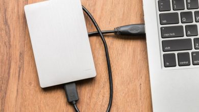Exploring 3 High Growth Tech Stocks in the Global Market