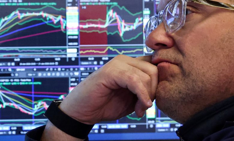 Premarket: U.S. stocks set to dip as Intel dives, geopolitical concerns linger