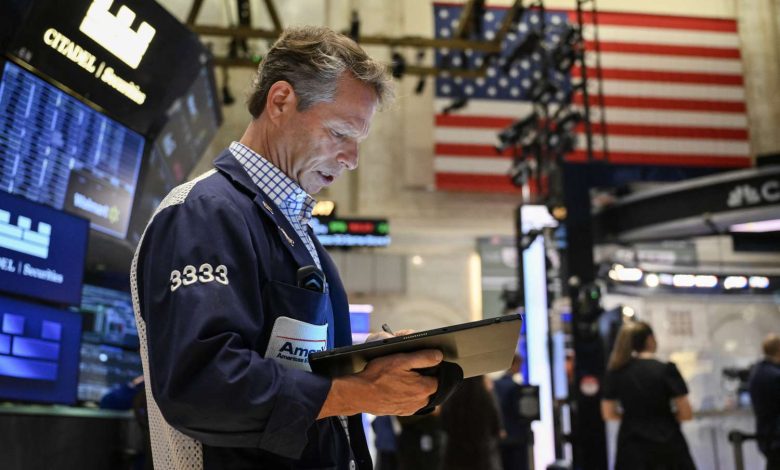 Trump Nominates Warsh for Next Fed Chair; Stock Futures Point Lower at End of Winning Month; Gold, Silver Futures Sink