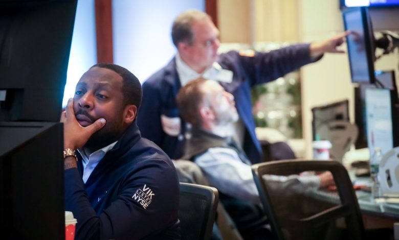 Stock Futures Slip After S&P 500, Dow Pull Back From Record Highs