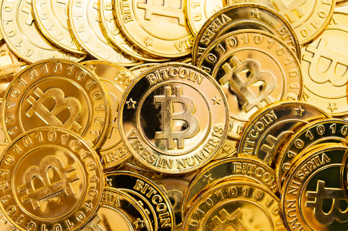 3 Types of Cryptocurrencies That Can Diversify a Tech-Heavy Portfolio 3 Types of Cryptocurrencies That Can Diversify a Tech-Heavy Portfolio