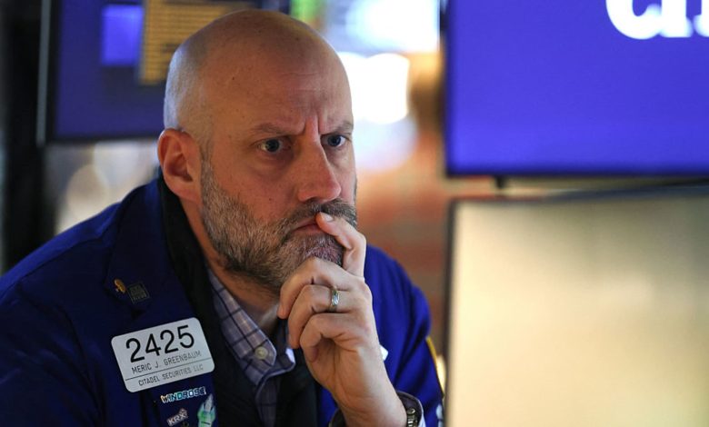 investors look ahead to more delayed data