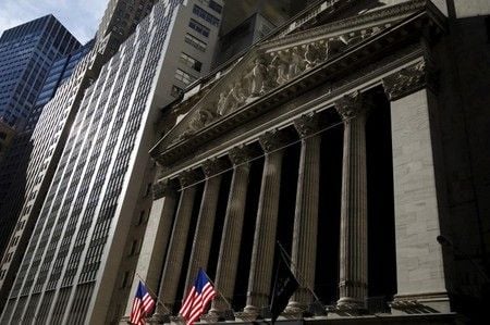 US Equity Futures Gain Pre-Bell as Partial Government Shutdown Drags On