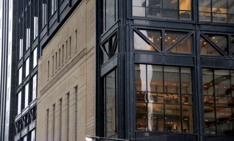 TSX futures rise as gold gains; oil advances TSX futures rise as gold gains; oil advances