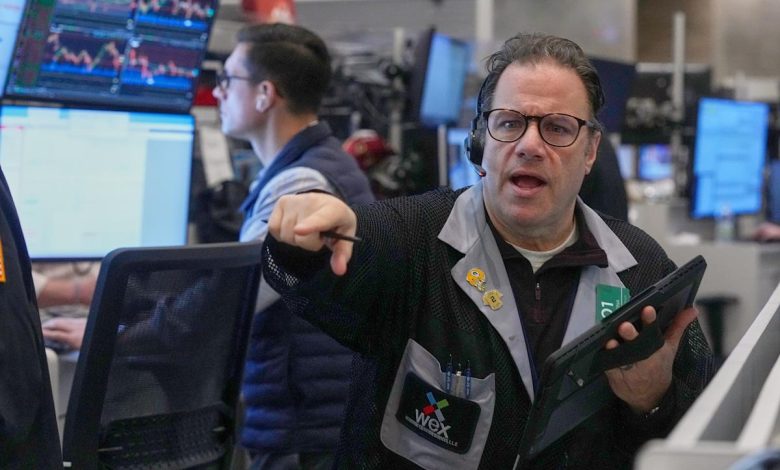 Dow, S&P 500, Nasdaq futures edge up with rate-cut bets, Walmart earnings in focus