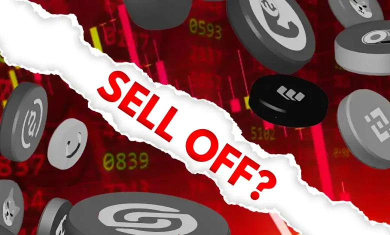 Major Altcoin Dump Ahead? Charts Hint at Broader Crypto Sell-Off Risk; What’s Next?