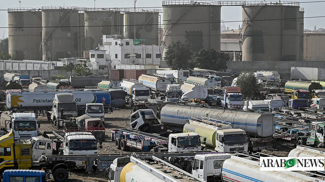 Pakistan reviews fuel stocks as Iran war rattles global oil markets, says supplies stable