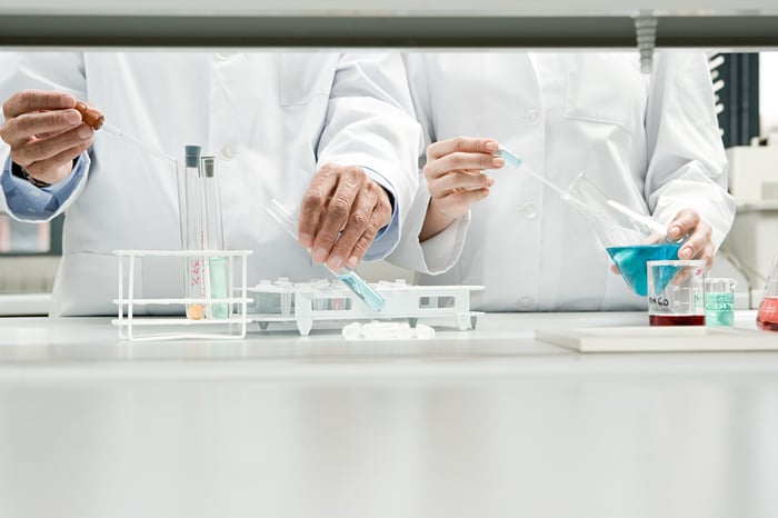 Pfizer vs Moderna: Which Pharma Stock Has More Upside?