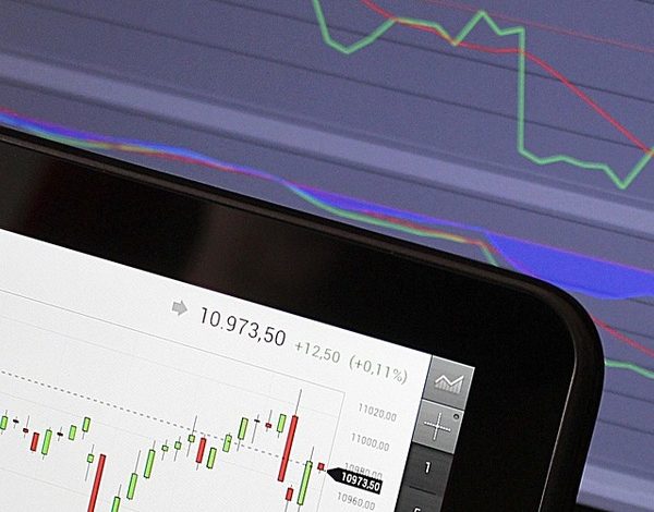 US92532W1036) Faces Headwinds Amid Municipal Bond Stability