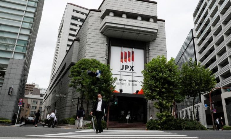 Asian Stocks Rally as Oil Retreats, Fed Policy Meeting in