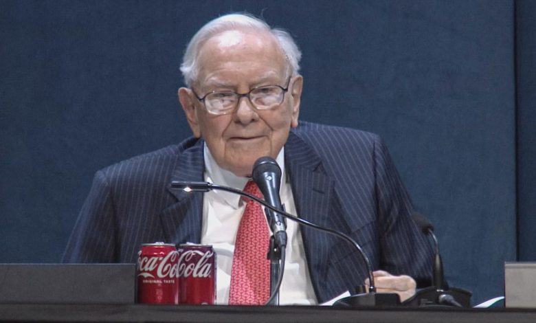 Berkshire shares left behind as S&P 500 rallies to record high