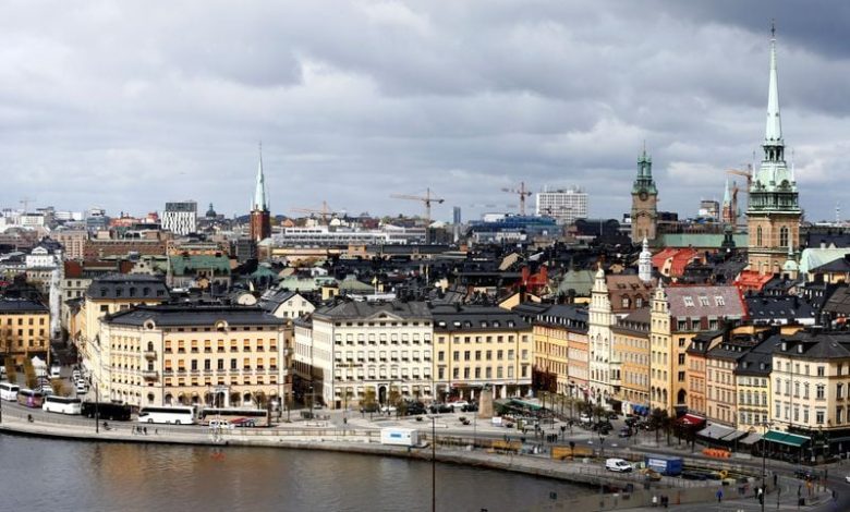 Stockholm stocks track global markets higher, OMXS30 index gains 0.3 percent
