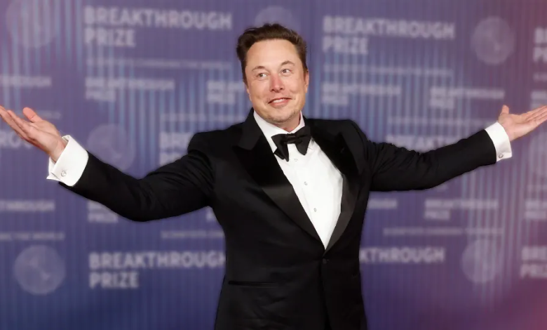 SpaceX stages a pre-IPO: a belated financial equality.