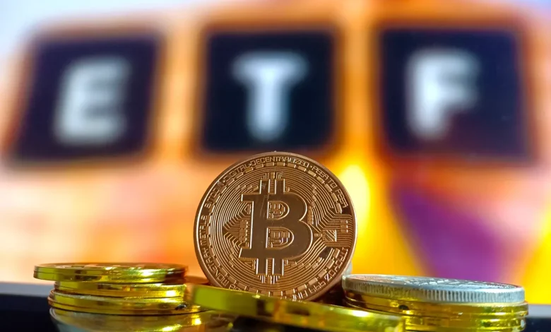 Bloomberg Analyst Bets Big On Bitcoin ETFs, Says It Is ‘Hot Sauce’ In A Portfolio Bloomberg Analyst Bets Big On Bitcoin ETFs, Says It Is ‘Hot Sauce’ In A Portfolio