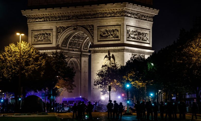 PSG supporters spill onto Paris streets, some clashes with police