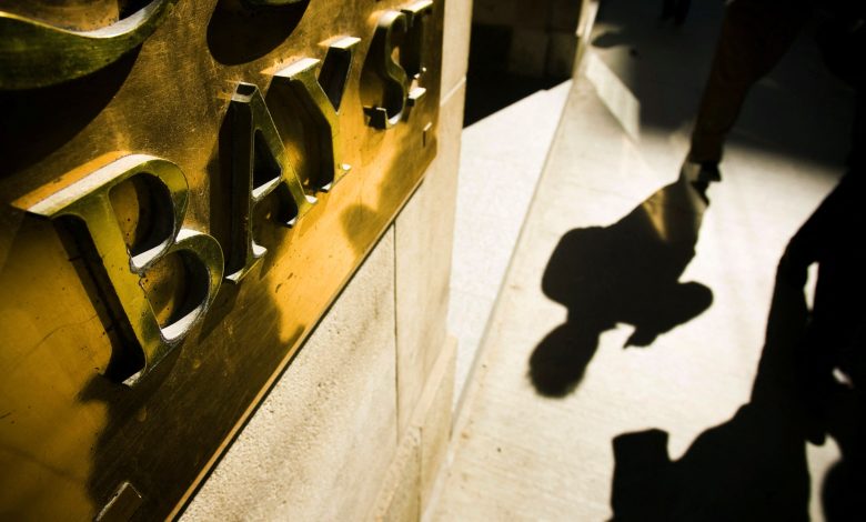 TSX edges up on US-Iran truce optimism, mining gains TSX edges up on US-Iran truce optimism, mining gains