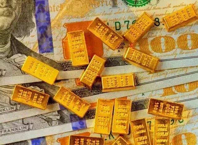 Gold and silver prices fall in local, global markets – Pakistan Today