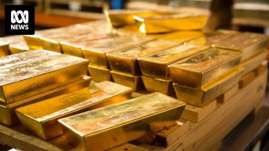 Plummeting gold price impacts Australian dollar as Iran war pushes it into bear market
