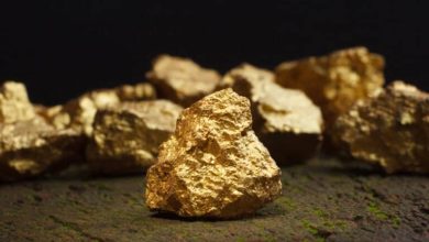 1 Gold and Silver Mining Stock to Buy in May