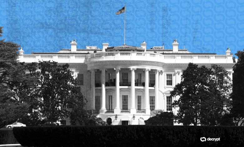 Trump Orders Fed to Review Crypto Firms’ Access to Master Accounts