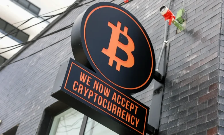 Bitcoin ETFs Bleed 8M In Biggest Daily Exit Since Jan, BTC Struggles