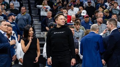 Elon Musk Becomes World’s First Trillionaire on SpaceX’s First Day of Trading