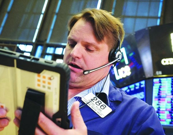 Global stocks fall on tech sell-off, Middle East tensions