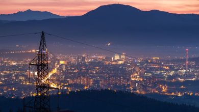 S.N. Nuclearelectrica (BVB:SNN) Stock Draws Fresh Price Target Split Over Long Term Earnings Risk