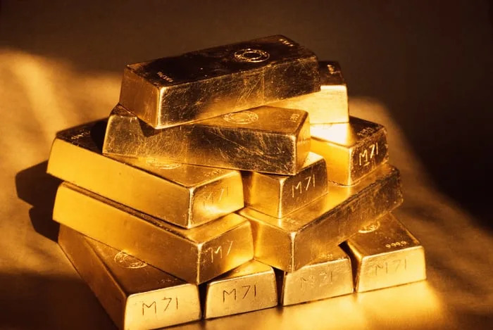 Gold Bear Market: Time to Buy This Top Gold Stock/ETF