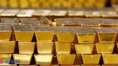 Investors take to gold dip as Mideast war rages on