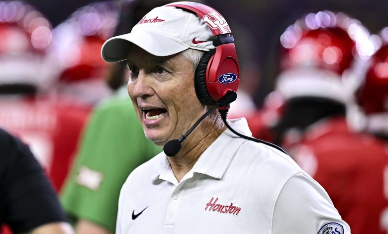 Houston Cougars Claw Way to Big 12 Title