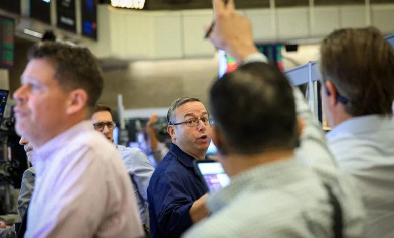Wall St futures edge lower as caution builds ahead of Big Tech earnings